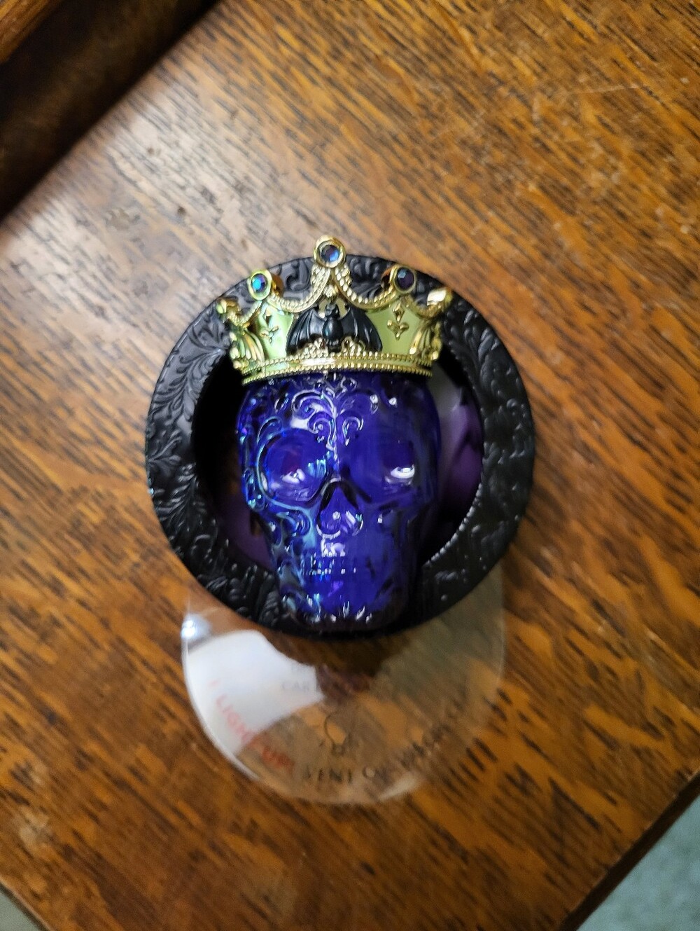 Bath & Body Works Purple Crowned Skull Decorative Car Freshner Holder Nwt New - Picture 5 of 10